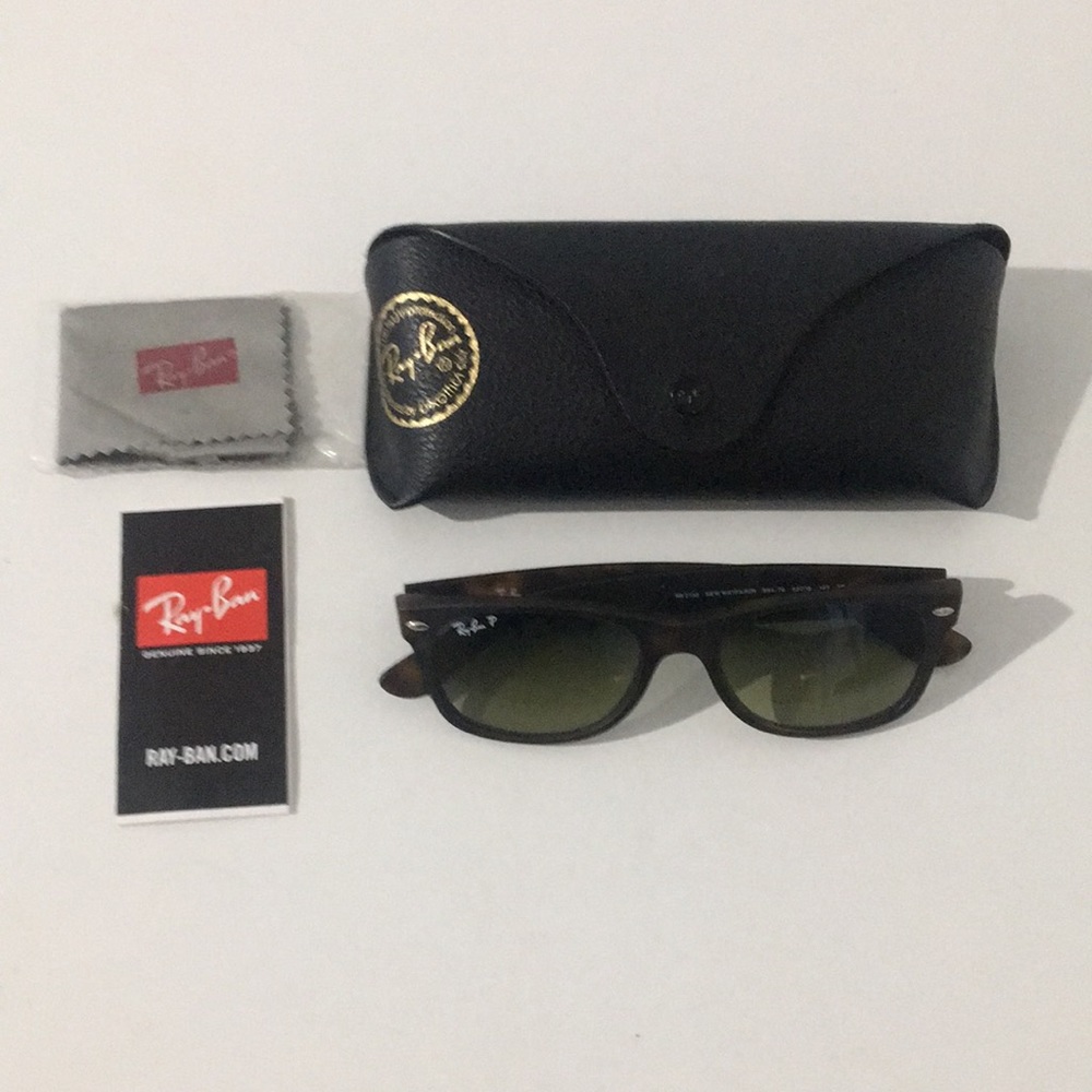 EUC Ray-ban New Wayfarer classic, 52cm